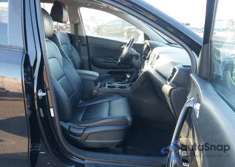 2018 Kia Sportage Ex z USA, uszkodzony, nr VIN KNDPN3AC8J7357235